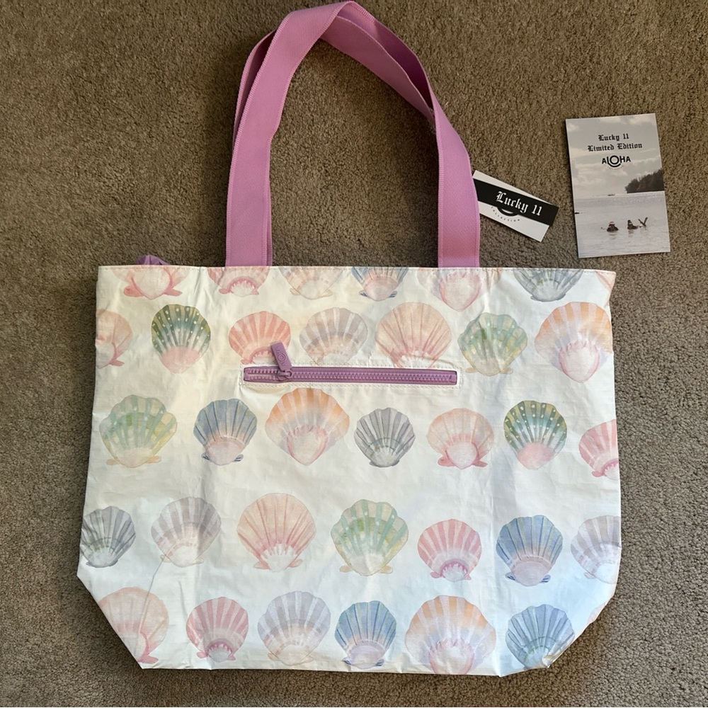 ALOHA Collection ocean paper seashells lucky 11 day tripper